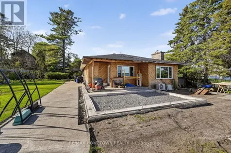 14 Thomas Street Brockville ON K6V 5L1