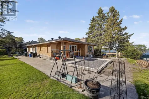 14 Thomas Street Brockville ON K6V 5L1