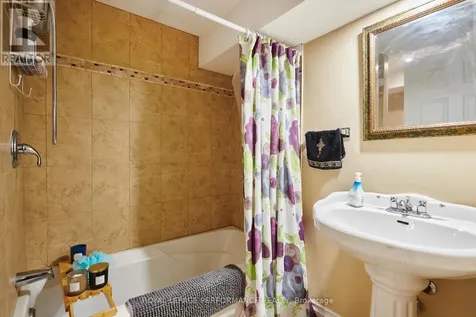 1841 Beattie Avenue Ottawa ON K1H 5R7