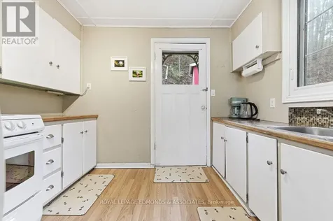 544 Rocky Point Lane Deep River ON K0J 1P0