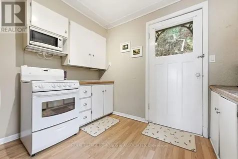 544 Rocky Point Lane Deep River ON K0J 1P0