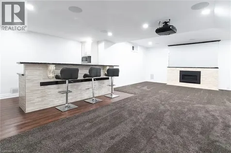 27 Elodia Court Hamilton ON L9C 7R2