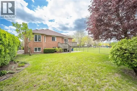 822 Marcuz Court Windsor ON N9G 3C5