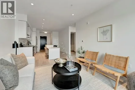 15 Glebe Street Cambridge ON N1S 0C3