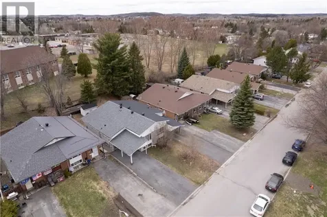 1265 Diane Street Sudbury ON P3A 4H4