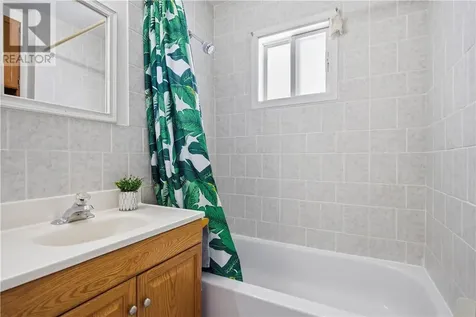 1545 Bellevue Street Sudbury ON P3B 3G4