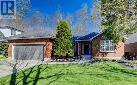 439 Northlake Drive Waterloo ON N2V 1Y6