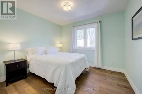 439 Northlake Drive Waterloo ON N2V 1Y6