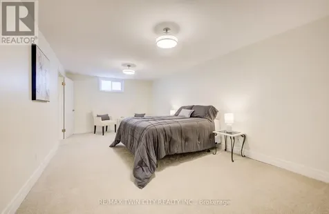 439 Northlake Drive Waterloo ON N2V 1Y6