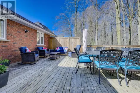 439 Northlake Drive Waterloo ON N2V 1Y6