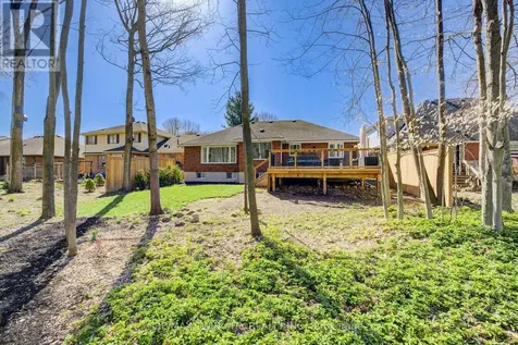 439 Northlake Drive Waterloo ON N2V 1Y6