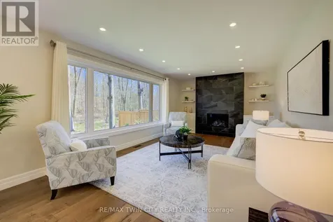 439 Northlake Drive Waterloo ON N2V 1Y6