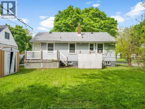 962 Merritt Windsor ON N9B 3C5