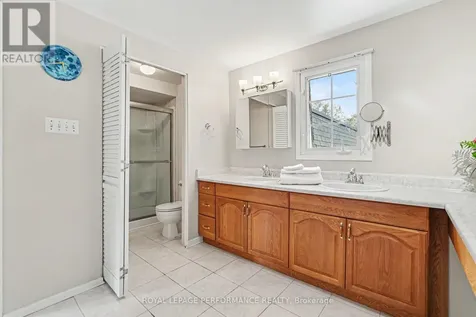 26 Delong Drive Ottawa ON K1J 8H4