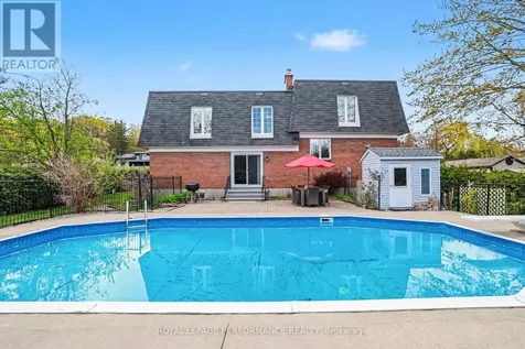 26 Delong Drive Ottawa ON K1J 8H4