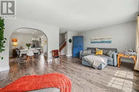 26 Delong Drive Ottawa ON K1J 8H4