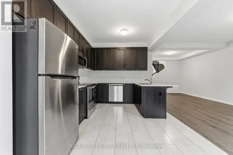 709 Derreen Avenue Ottawa ON K2S 2Z2