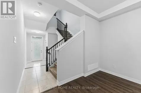 709 Derreen Avenue Ottawa ON K2S 2Z2