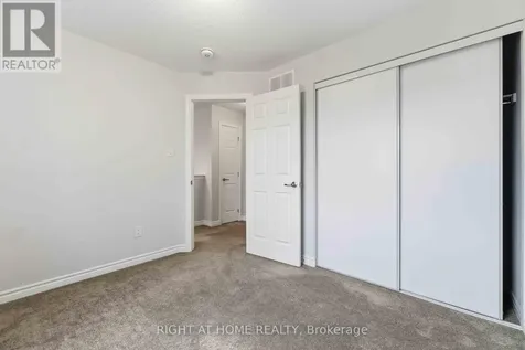 709 Derreen Avenue Ottawa ON K2S 2Z2