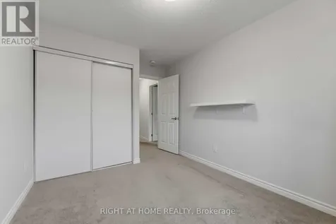 709 Derreen Avenue Ottawa ON K2S 2Z2