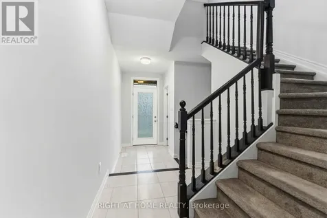 709 Derreen Avenue Ottawa ON K2S 2Z2