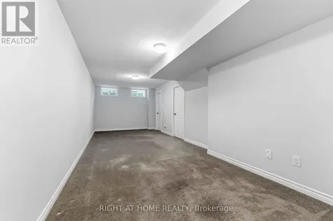 709 Derreen Avenue Ottawa ON K2S 2Z2