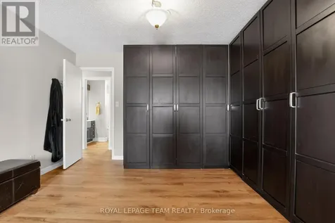 44 Ballantrae Way Ottawa ON K2L 1N5