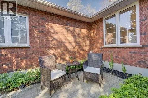 439 Northlake Drive Waterloo ON N2V 1Y6