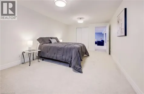 439 Northlake Drive Waterloo ON N2V 1Y6