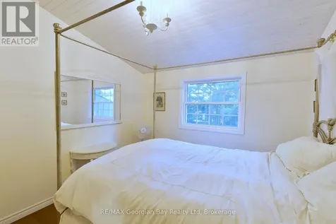 133 Timcourt Drive Tiny ON L9M 0B9