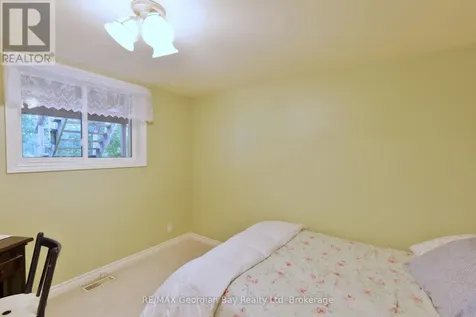 133 Timcourt Drive Tiny ON L9M 0B9