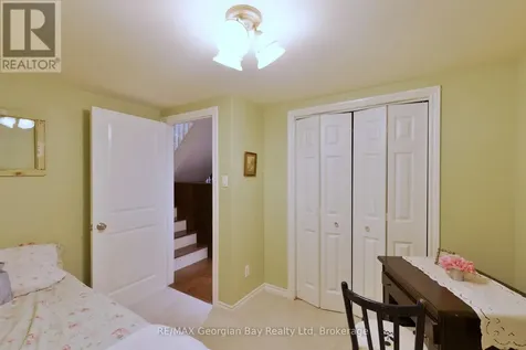 133 Timcourt Drive Tiny ON L9M 0B9