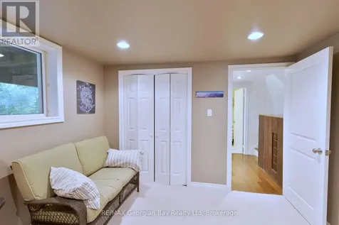 133 Timcourt Drive Tiny ON L9M 0B9