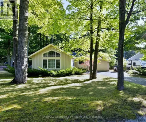 133 Timcourt Drive Tiny ON L9M 0B9