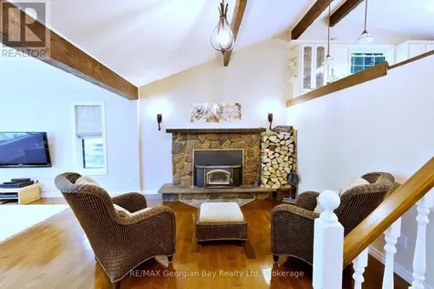 133 Timcourt Drive Tiny ON L9M 0B9