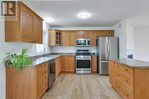 391 Grenville Avenue Orillia ON L3V 8A7