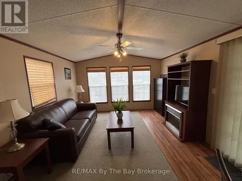 83 Madawaska Trail Wasaga Beach ON L9Z 1X7