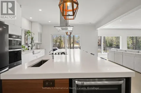 71 Oak Lea Boulevard Wasaga Beach ON L9Z 2V1
