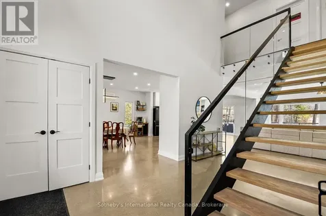 71 Oak Lea Boulevard Wasaga Beach ON L9Z 2V1