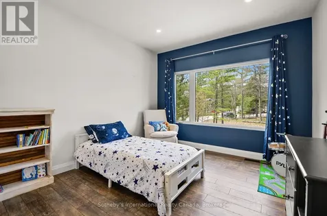 71 Oak Lea Boulevard Wasaga Beach ON L9Z 2V1