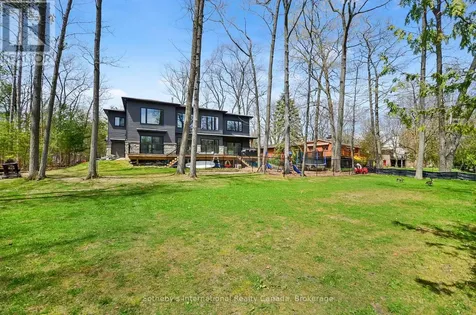 71 Oak Lea Boulevard Wasaga Beach ON L9Z 2V1