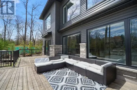 71 Oak Lea Boulevard Wasaga Beach ON L9Z 2V1