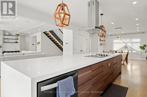 71 Oak Lea Boulevard Wasaga Beach ON L9Z 2V1