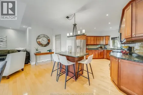 7840 Stella Crescent Windsor ON N8T 3R8