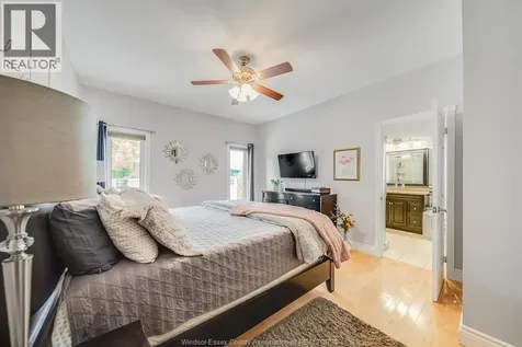 7840 Stella Crescent Windsor ON N8T 3R8