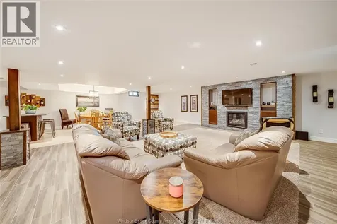 7840 Stella Crescent Windsor ON N8T 3R8