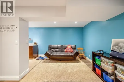 7840 Stella Crescent Windsor ON N8T 3R8