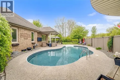 7840 Stella Crescent Windsor ON N8T 3R8
