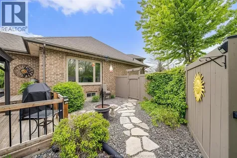 7840 Stella Crescent Windsor ON N8T 3R8