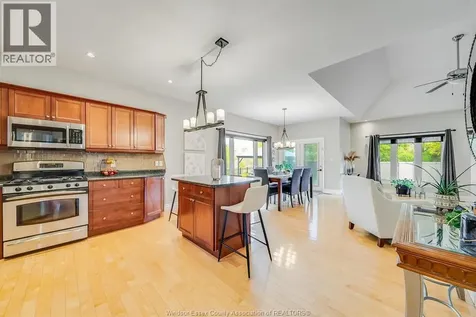 7840 Stella Crescent Windsor ON N8T 3R8
